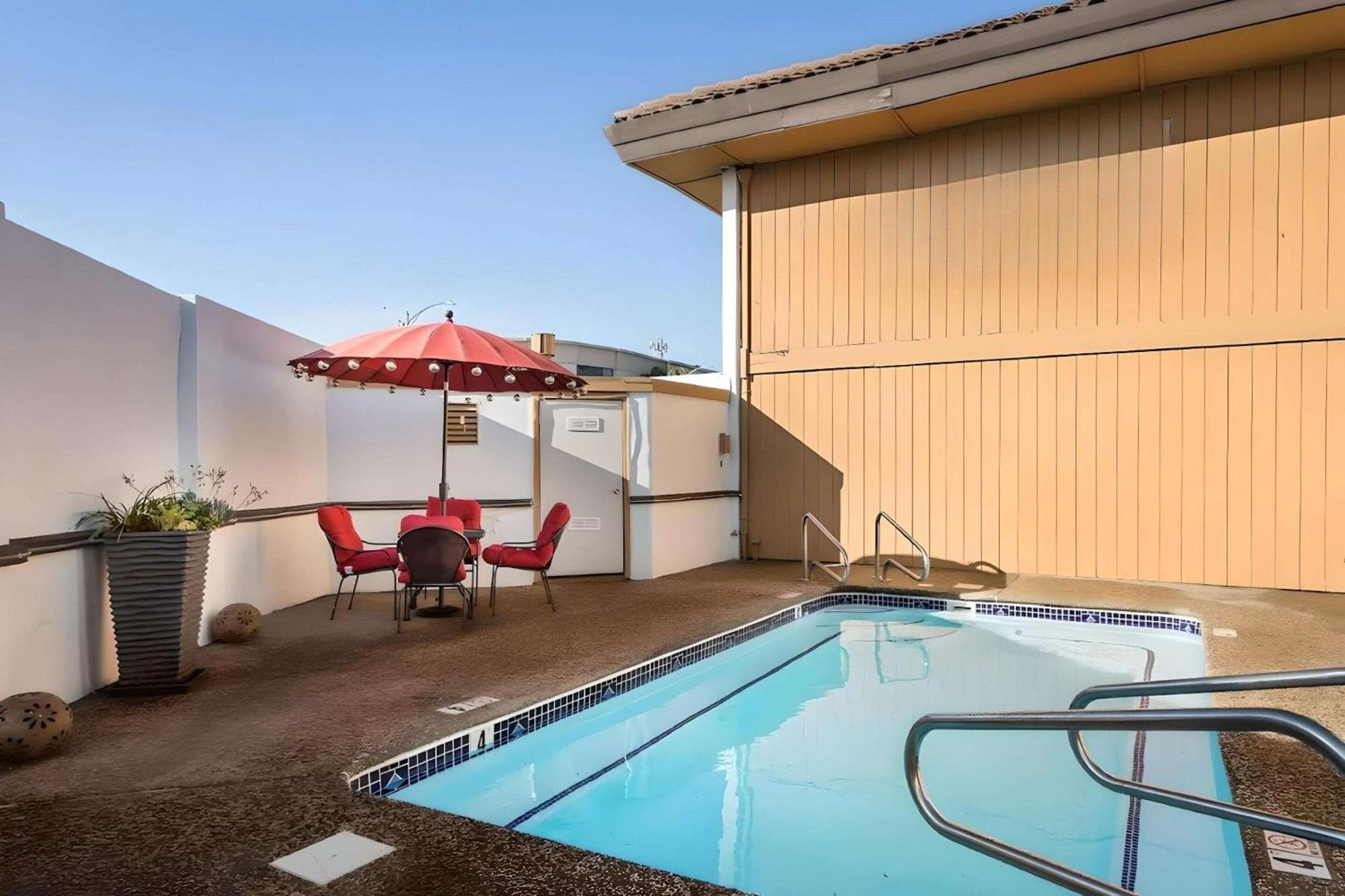 Rodeway Inn San Jose Hwy-101 Tully Rd Exit Екстер'єр фото